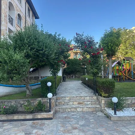Appolonsea דירה